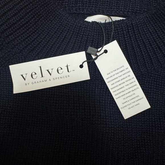 VELVET by Graham & Spencer Women's Teagan Engineered Stitches Sweater - Picture 7 of 11